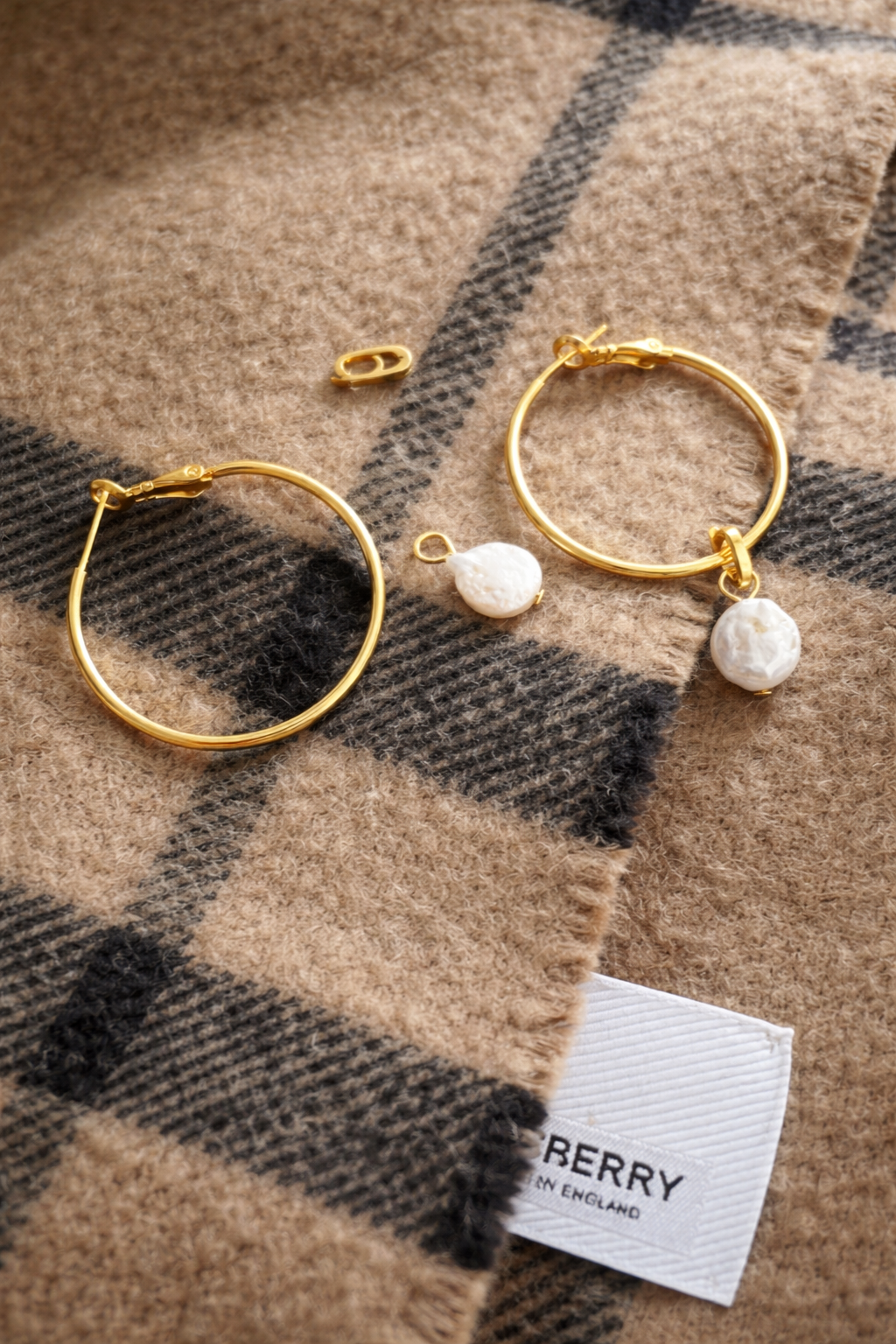 One day flash sale: The 3 in 1 considered pair