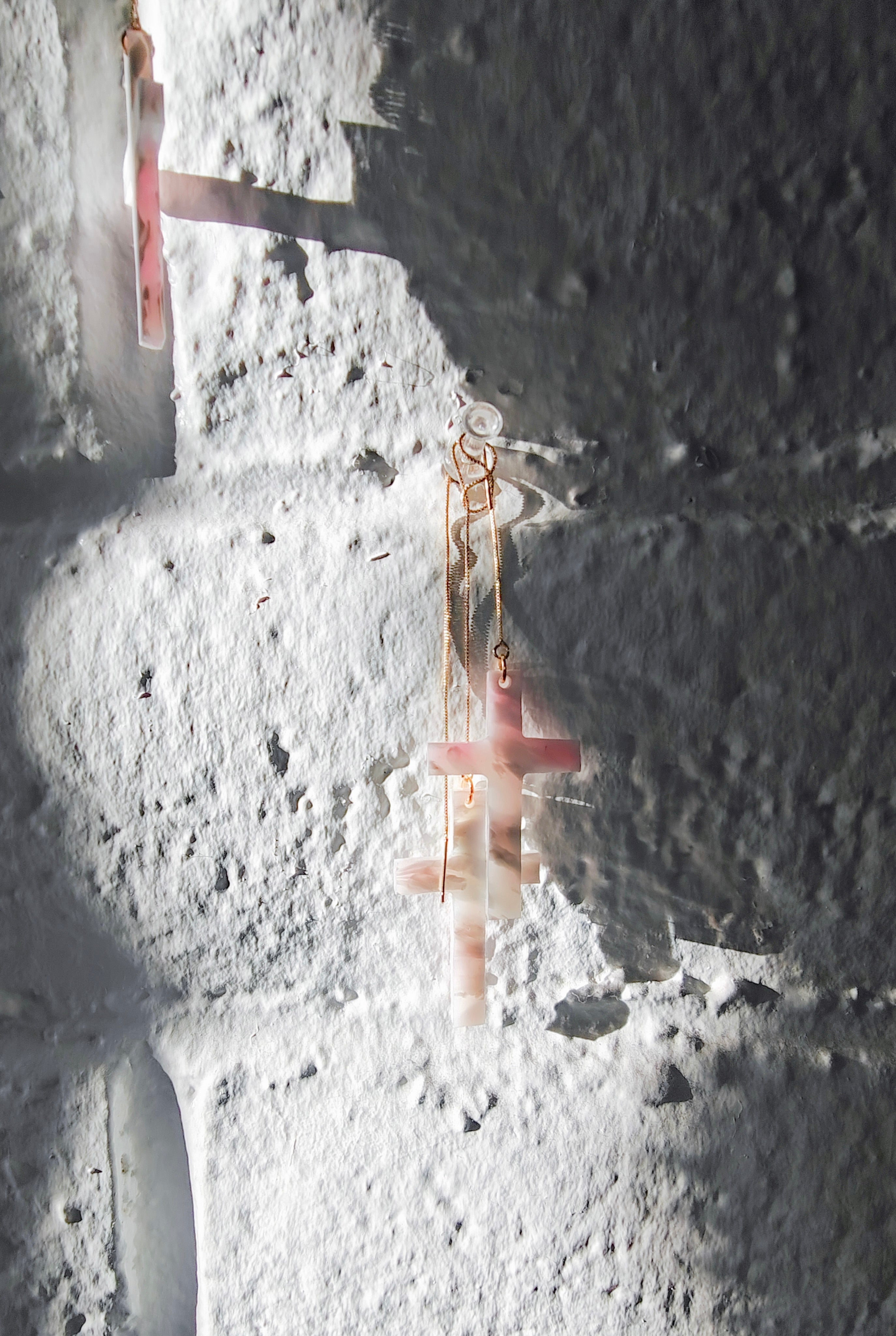 Recycled plastic cross keychain, cherry blossom/black and white